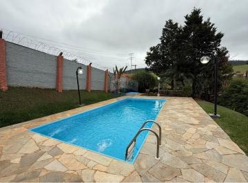 Rural · 600m² · 3 Quartos · 6 Vagas · Chacará de lazer estilo colonial com piscina.