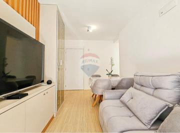 Apartamento · 54m² · 2 Quartos · 1 Vaga · Apartamento Imperdível na Rua Henrique Stefani!