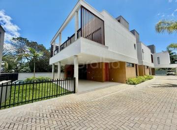 DESTAQUE · Casa de 230m² com 3 suítes no Cacupé