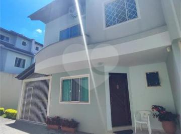 Casa de 4 quartos, Curitiba · Sobrado Triplex com 165 m² e 4 quartos à venda em Bacacheri, Curitiba