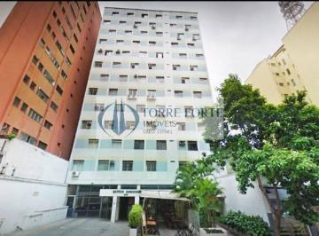 Comercial · 52m² · Sala comercial na Brigadeiro Luís Antônio, 52 m² com 3 ambientes.