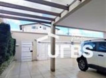 Casa · 270m² · 4 Quartos · 4 Vagas · Casa Jardim Ana Lúcia