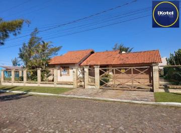 Casa · 160m² · 3 Quartos · 4 Vagas · Casa para Venda - 160m², 3 dormitórios, sendo 1 suites, 4 vagas - Tramandaí