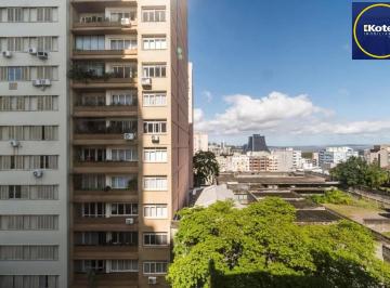 Apartamento · 84m² · 2 Quartos · 1 Vaga · Cobertura com 2 quartos e 84m² à venda em Centro Histórico, Porto Alegre.