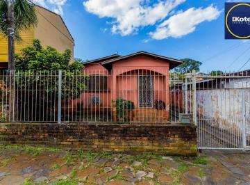 Casa · 210m² · 3 Quartos · 3 Vagas · Casa de 3 dormitórios  no Bairro Vila Jardim - Porto Alegre