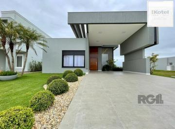 Casa · 220m² · 3 Quartos · 4 Vagas · Casa à venda - em Torres