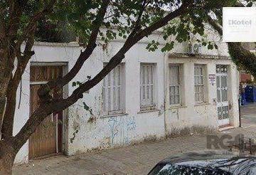 Casa · 340m² · 4 Quartos · Casa com 4 dormitórios no bairro Centro de Uruguaiana