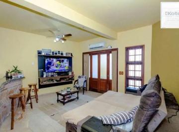 Casa · 300m² · 3 Quartos · 2 Vagas · Casa à venda com 3 dormitórios, 1 suíte e espaço gourmet em terreno alto
