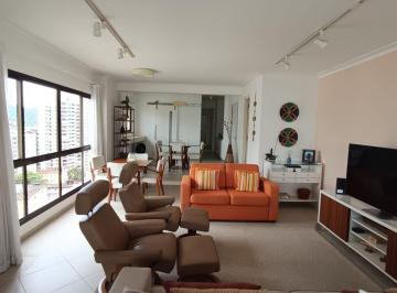 Apartamento de 3 quartos, Guarujá · Apartamento frente ao mar todo reformado