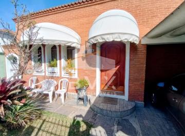 Foto 02 · Casa à venda em São Roque-SP, Jardim Bandeirantes: 2 quartos, 2 salas, 1 banheiro, 1 lavabo, edícula