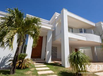 Casa de 4 quartos, Brasília · Venda Casa no Solar de Brasília quadra 03 com 4 suítes