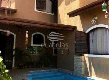 Casa · 240m² · 3 Quartos · 2 Vagas · LINDO SOBRADO A VENDA EM CAÇAPAVA
