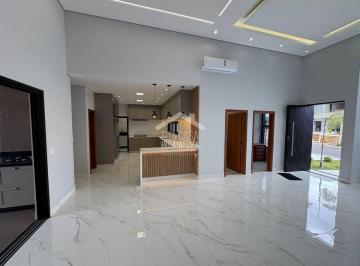 Casa · 250m² · 4 Quartos · 4 Vagas · Casa nova 4 suítes, escritório e piscina Condomínio dona Lucilla