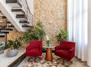 Casa de 3 quartos, Sumaré · Sobrado à venda em Residencial Real Park Sumaré, com 2 suítes, com 209 m²