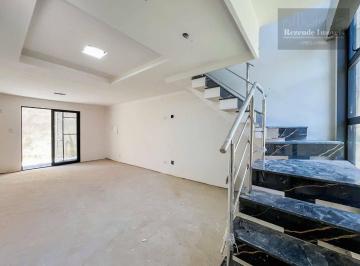 cba14d9ff1d5a3c5ccef95a1dcbf615c6b28e215 · Sobrado com 3 quartos sendo 1 suíte mais terraço 2 vagas à venda- Capão Raso - Curitiba/PR