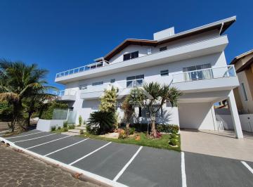 Casa · 290m² · 5 Quartos · 3 Vagas · 
                                Casa em condomínio em Peruíbe
                            