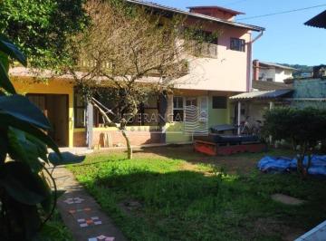 Casa · 360m² · 5 Quartos · Casa à venda - em Sambaqui