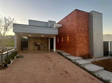 Casa · 226m² · 4 Quartos · 4 Vagas · Casa térrea no Brisas Jundiaí por R$2.999.000