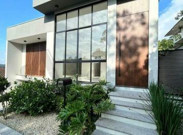 Casa · 272m² · 2 Quartos · 2 Vagas · Casa Alto Padrão Bairro São Luiz