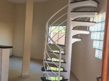 Casa · 95m² · 2 Quartos · 4 Vagas · Sobrado de esquina á venda - Jardim Roseira