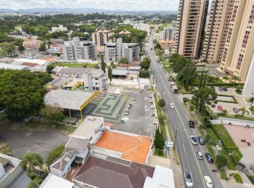 Comercial · 400m² · 8 Quartos · 3 Vagas · Imóvel Comercial à Venda no Bacacheri – Curitiba