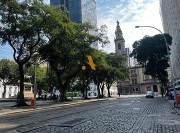 Comercial · 453m² · Aluguel de Sala Comercial, 453 m², por R$ 13 mil em Centro.