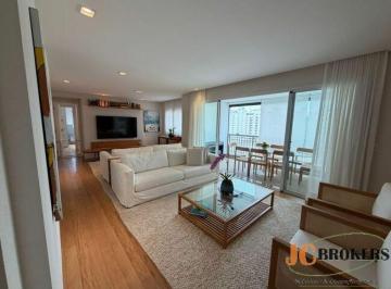Apartamento · 137m² · 3 Quartos · 3 Vagas · Apartamento sem mobilia, reformado com 137m² de área útil, 3 suítes, 3 vagas