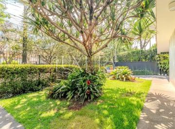 1 · Casa de Alto Padrão a Venda no Alto de Pinheiros - Reformada e Charmosa