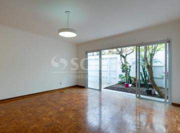 Casa · 171m² · 4 Quartos · 2 Vagas · Casa á Venda em Perdizes com 171m², 4 quartos sendo 1 suíte, 2 vagas.