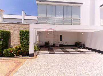Casa · 225m² · 3 Quartos · 3 Vagas · Sobrado de três suítes em condomínio residencial