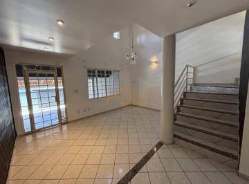 0600bb4325fddb2735a96cd7fd2290c79aeee4b9 · Casa à venda no bairro Vigilato Pereira em Uberlândia
