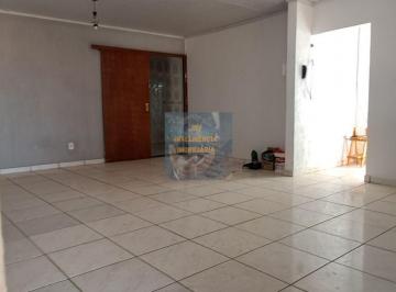 Casa · 400m² · 3 Quartos · 6 Vagas · Casa em Condomínio, com localização Imbatível