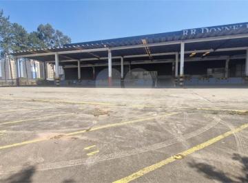 Comercial · 24028m² · 40 Vagas · Galpão à venda em Tamboré - SP