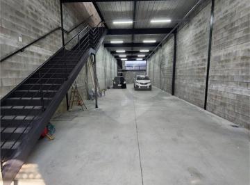 Comercial · 440m² · 10 Vagas · Prédio inteiro à venda em Santo antônio - SP