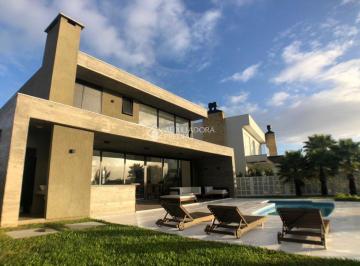 Casa · 300m² · 4 Quartos · Sobrado em Xangri-la