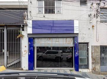Comercial · 250m² · 16 Quartos · Loja na Rua Major Ângelo Zanchi, N. 635 • 250 m²