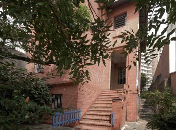 Comercial · 272m² · 12 Quartos · 2 Vagas · Casa comercial na Rua Voluntários da Pátria, N. 2985 • 272 m²