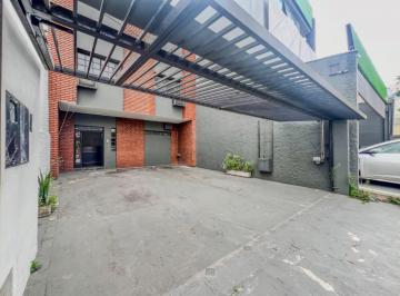 Comercial · 350m² · 11 Quartos · 6 Vagas · Prédio comercial na Avenida Roque Petroni Júnior, 234 • 350 m²