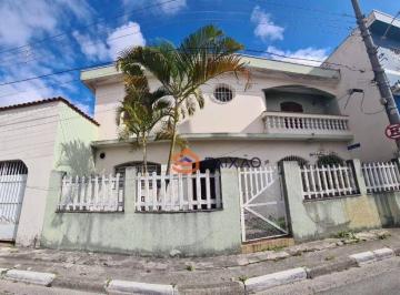 be0ab42b2837cd20b21029008d346a603d9e915b · Sobrado com 3 dormitórios para alugar, 200 m² por R$ 2.850,00/mês - Centro - Suzano/SP