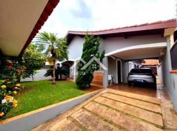 Casa · 360m² · 3 Quartos · 4 Vagas ·
Casa com 3 quartos sendo 2 suítes com edícula
