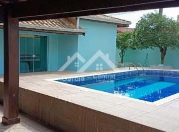 Casa · 200m² · 3 Quartos · 5 Vagas · 
                                Casa em Peruíbe
                            