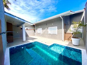 Casa · 250m² · 3 Quartos · 2 Vagas · 
                                Casa em Peruíbe
                            