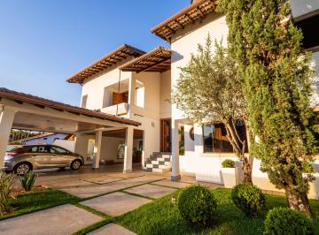 Casa de 5 quartos, Brasília · Casa para Locação na QL 22 com 04 suítes escritorio e espaço gourmet