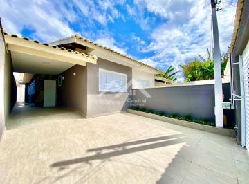 Casa · 180m² · 3 Quartos · 2 Vagas · 
                                Casa com piscina em Peruíbe
                            