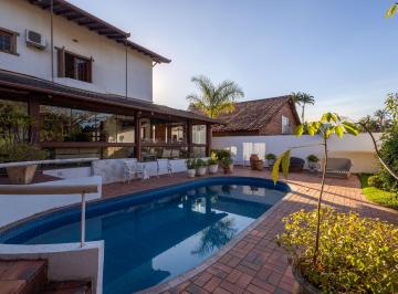 Casa de 4 quartos, Brasília · Aluga-se Casa na QL 22 com 04 suítes