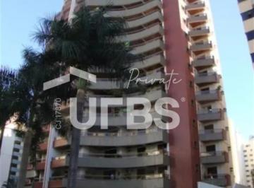 Apartamento · 246m² · 4 Quartos · 2 Vagas · Apartamento impecável em frente à praça da T-25