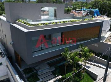 Casa · 645m² · 5 Quartos · 4 Vagas · Mansão com 5 suítes a venda no Condomínio Marapendi - Barra da Tijuca - Rio de Janeiro