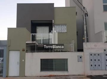 Casa · 90m² · 4 Quartos · 2 Vagas · Sobrado em Uvaranas, Ponta Grossa/PR de 90m² 4 quartos à venda por R$ 420.000,00