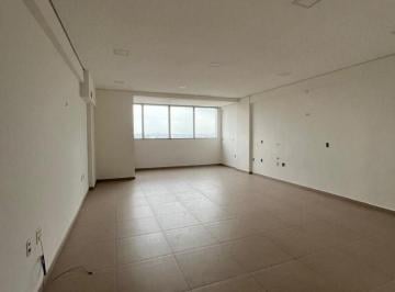 Comercial · 45m² · 1 Vaga · Sala em Parque Campolim, Sorocaba/SP de 45m² para locação R$ 3.000,00/mes