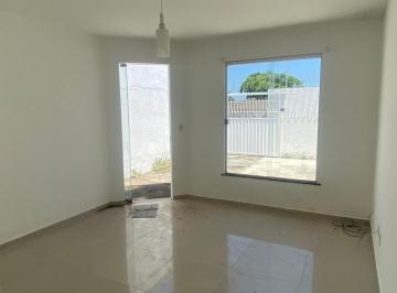 Foto 01 · Casa Residencial Para Venda em Rua Pública, Sim, Feira de Santana, 2 Quartos Sendo 1 Suíte, 1 Sala, 